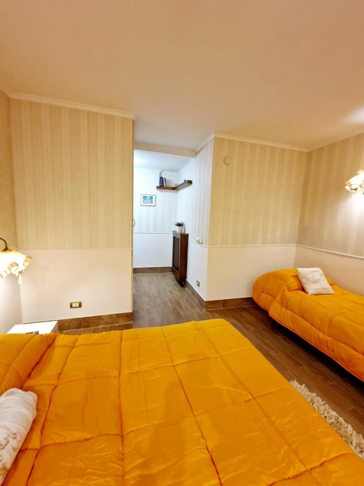 Fuga A Napoli Apartment Nápoles Exterior foto